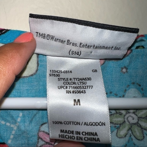 Looney Tunes Tweety Bird Cotton Scrub Shirt Size Medium - Picture 3 of 8